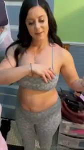 Walking in surprising my husband with a nice blowjob just how he likes