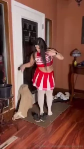 Want to see how good a cheerleader can give head well now you can tip