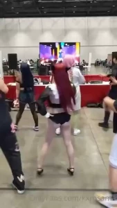 Played some just dance with a bunch of strangers at a convention and part 1