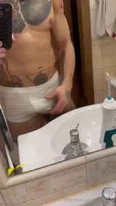 I love it when you jerk off through your underwear