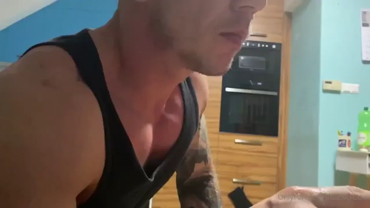 To the smiley face sinnermantop 