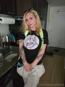 Courtneycorset is a real life apprentice plumber who loves to get part 4