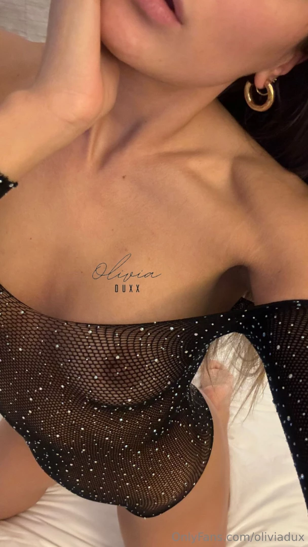 Waiting for you onlyfans com oliviaduxcouple 