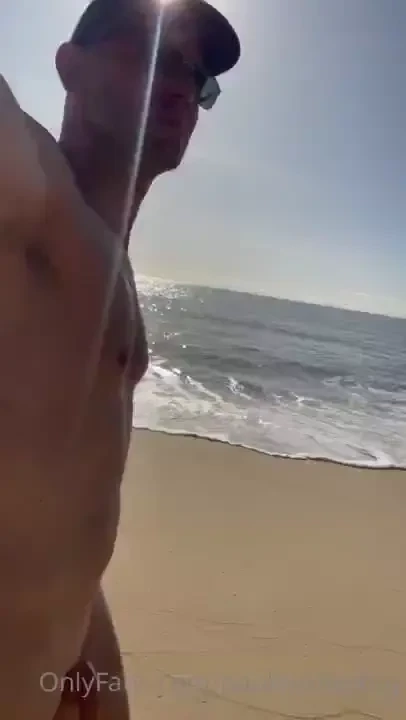 Naked walks on the beach 