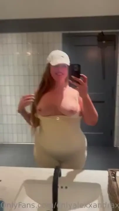 Flashing you guys in the bathroom 