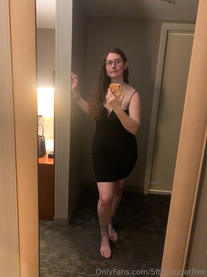 Hi happy new year amp check out my new content 5ft6cougar 