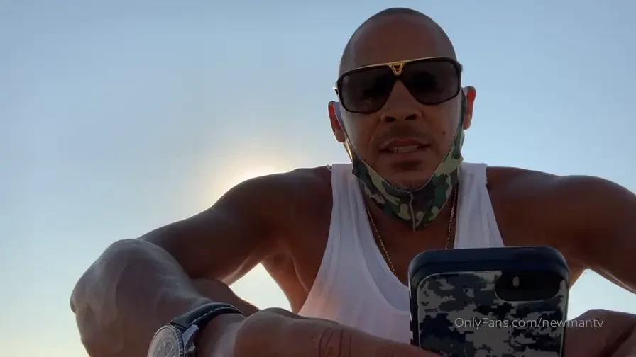 Man live beach meditation experience 