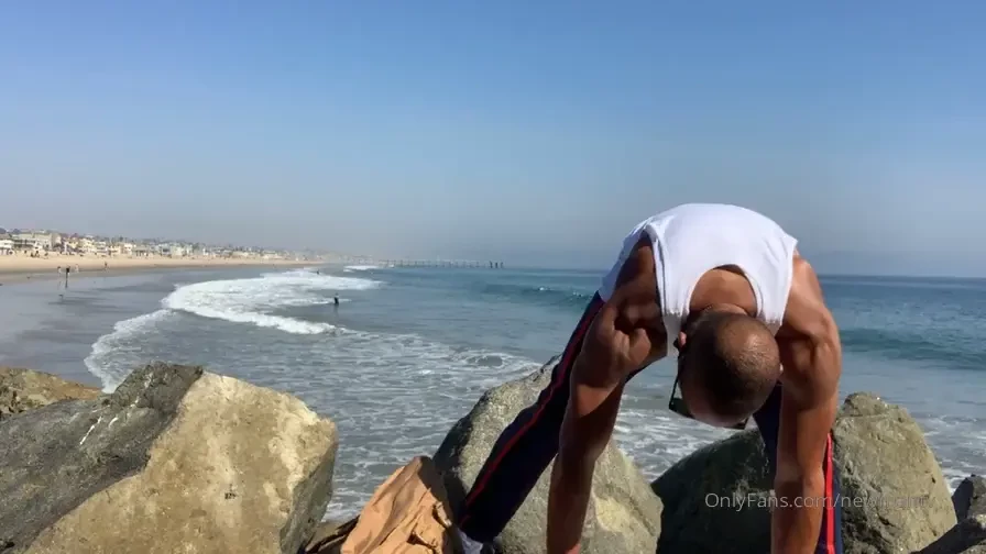 Man live beach meditation 