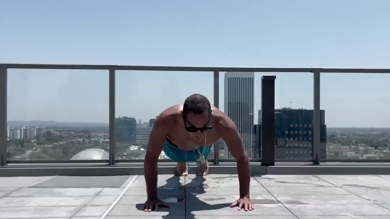 Fat boy getting in some pushups stretching in the am makesensewellness 