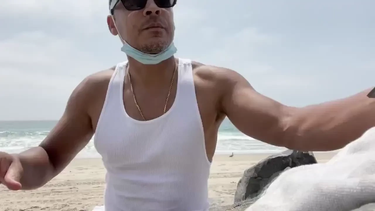 Man live meditation experience episode just close your eyes amp listen 