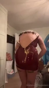 I put on my favourite latex dress and thought i should show you video