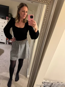 Forgot to get some pics last night but here is what i wore today wanna part 2