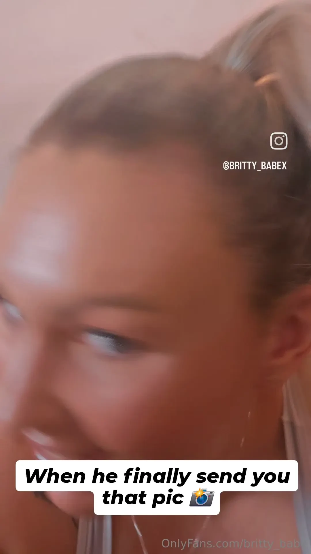 When he finally sends you that pic 