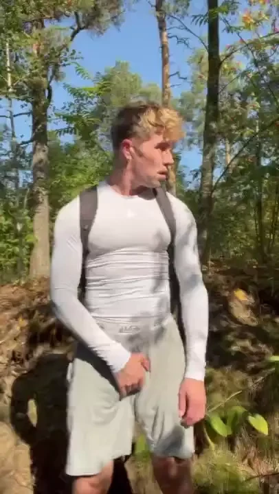 Meet me in the forest after the workout and i ll give you protein 