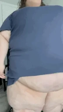 Swipe for a lil booty shaking check your inbox for my new try-on video 