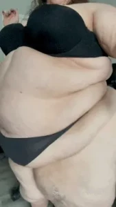 Here is my butt as a lil treat swipe for some belly jiggles happy full part 1