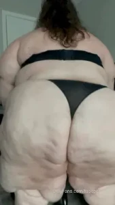 Here is my butt as a lil treat swipe for some belly jiggles happy full