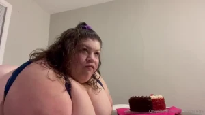 So i ate some cake last night major thank you to the person who