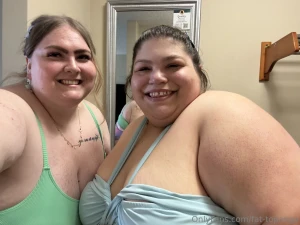 Guess who it is we love a crossover ep rooming with my sweet hot part 1