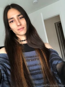 Just a girl that needs to be sucked off