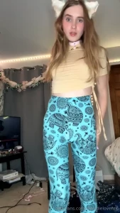 Woof woof trying on different leggings part 11