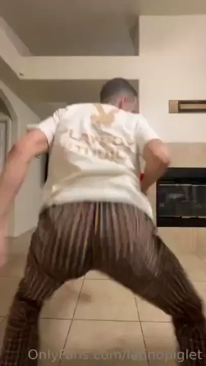 Chilled at airbnb in vegas and this was the outcome was naked all over 