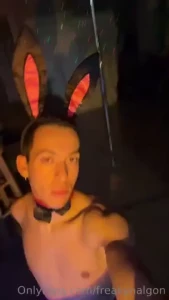 After 10 shots i get horny and i ended up sucking someone off at the part 3