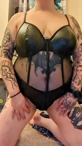 Cum for me 5 pics and a strip tease