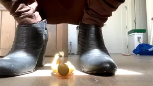 It has been a while who has missed me and my stinky feet lil man and