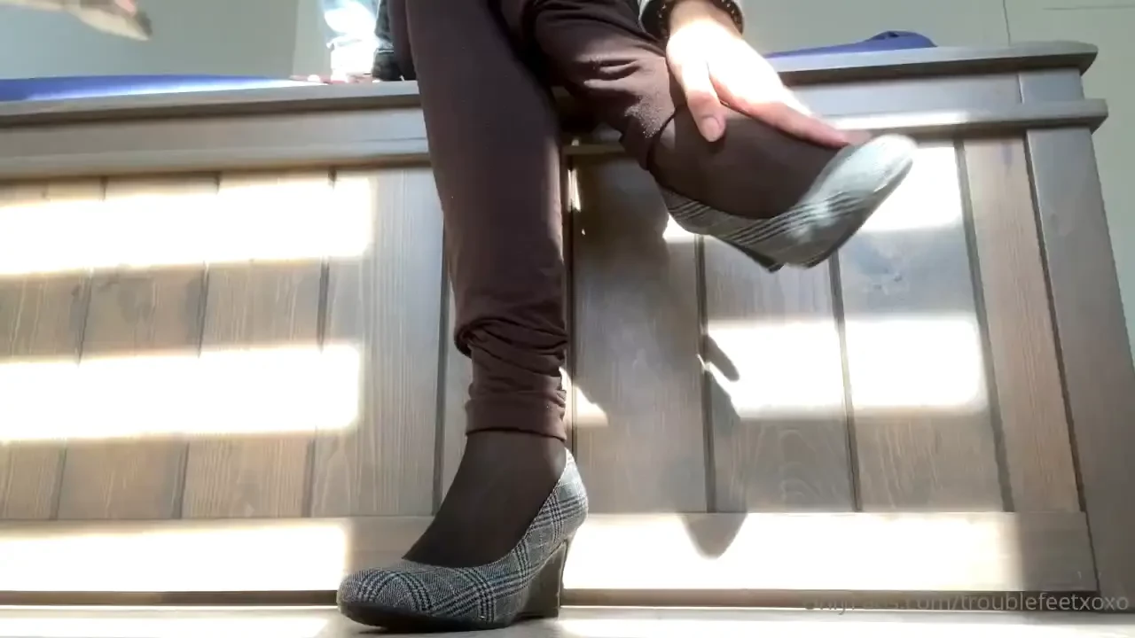 My black dusty smelly nylons who wants to buy me a new pair of black 