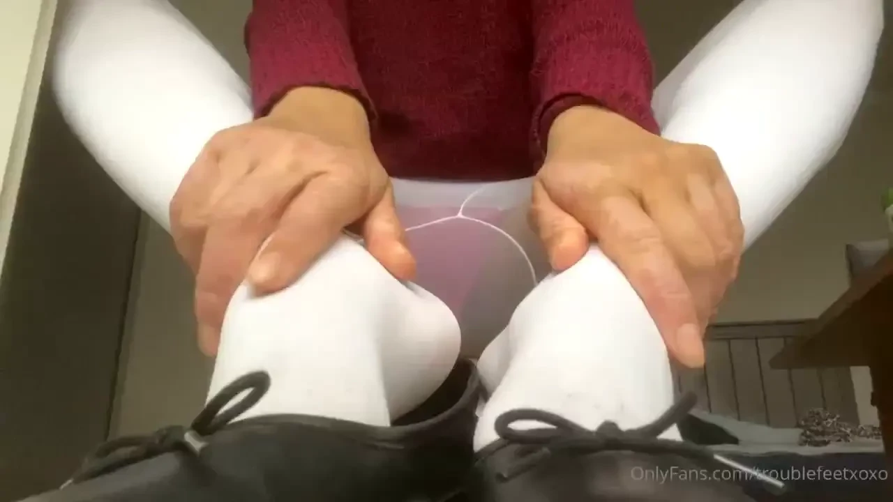 My slighty dirty nylons full of sweat day 1 send me an amazon giftcard 