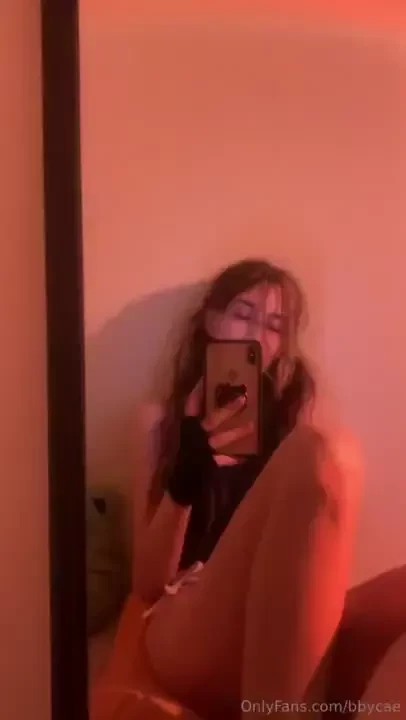 Cum watch ur lil girl in the mirror 