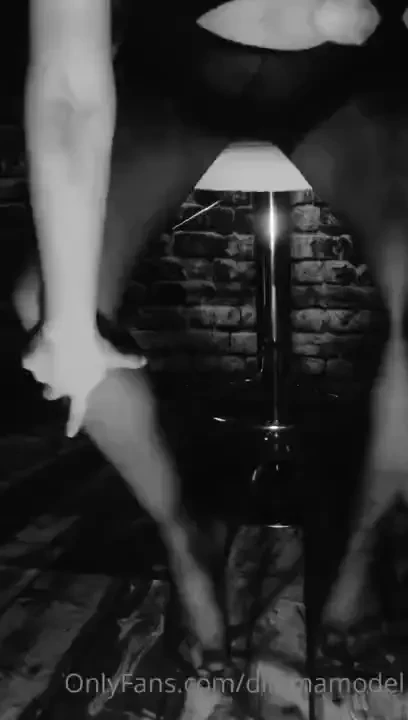 Hello fans a little strip tease for you hope you enjoy little thank 