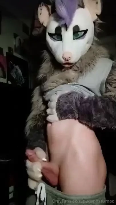 Possum timeeee i shouldddd have some toying vids that i wanna drop 