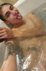 I havnt had a vacation in over a year i need a break from life and