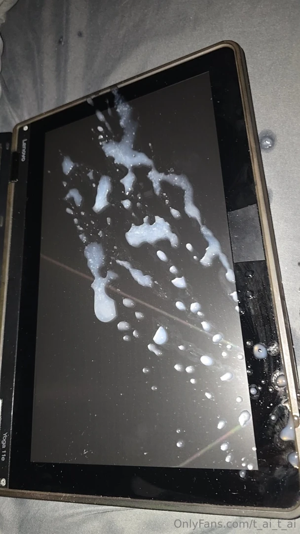 I do cum tributes so if there s someone you want to see drenched and 