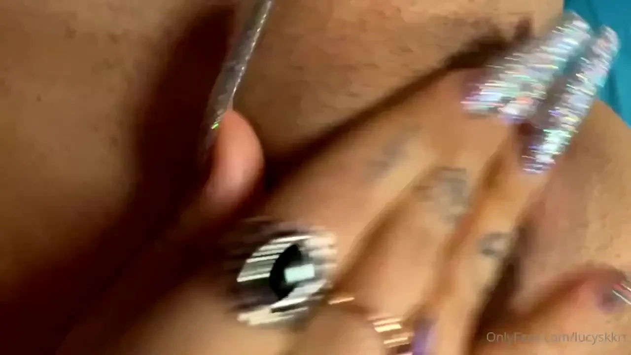 Morning pussy play 