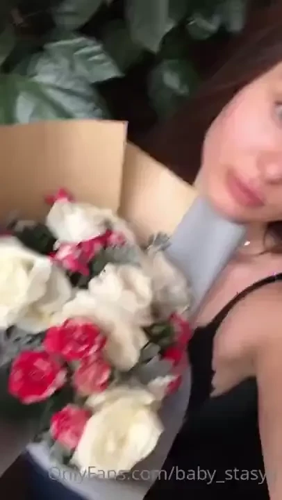 I like flowers very much and even more i love the fans who give them 