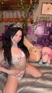 Your missing out if your not subscribed to her kittyxdelish