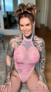 Let me distract you part 506