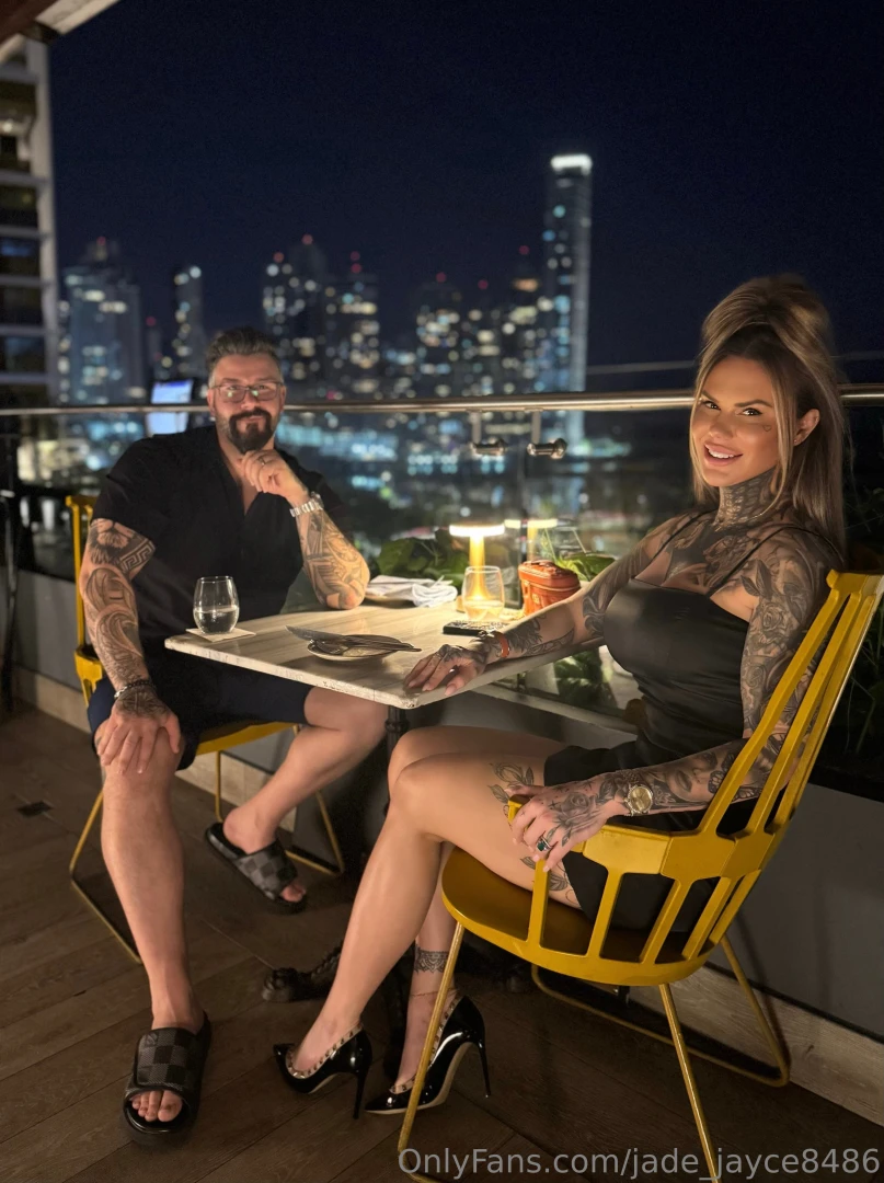 Merry christmas hope you all have an amazing holiday season i sent you 