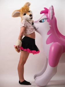 Hmm looks like a good place to rest your nose dont you think squeaky