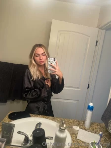 Do you prefer black or red so i know what color lingerie i should wear