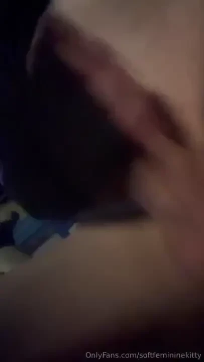 I really really want to cum but i m not allowed to rn hrffffff 