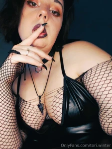 F r mehr oder auch weniger an hier entlang https onlyfans com tori