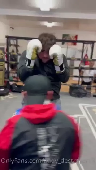 Working on my defense with my upcoming fighter anthony garnica 