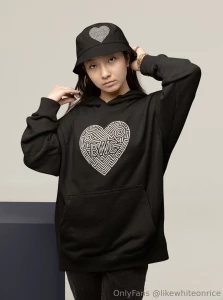 I may not be able to move but i can type i finally launched my online part 13