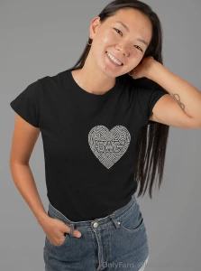 I may not be able to move but i can type i finally launched my online part 15