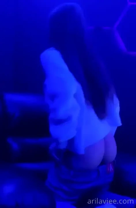 Faster faster so no one can see 