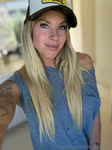 Not doing much but i bet you ll still stare